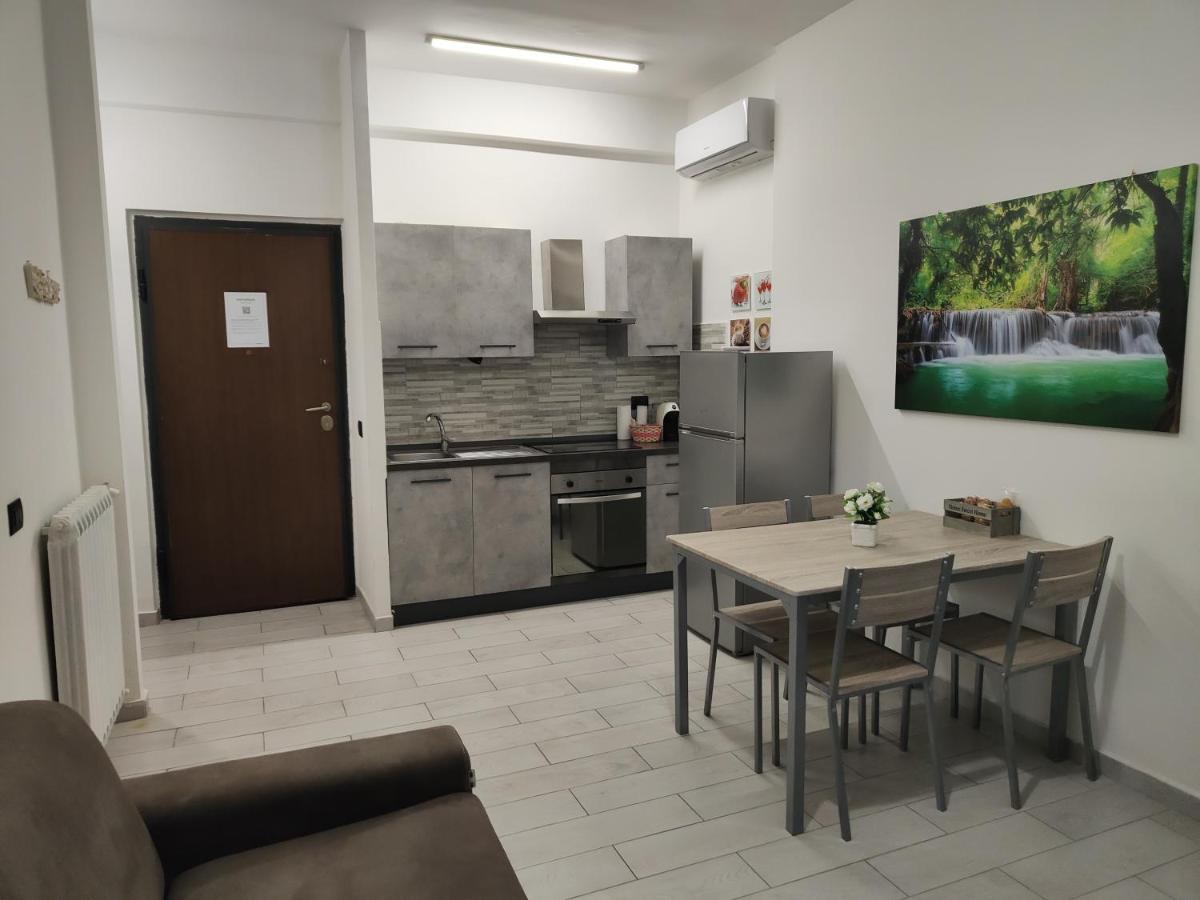 Casa Trezza Apartment Латина Екстериор снимка